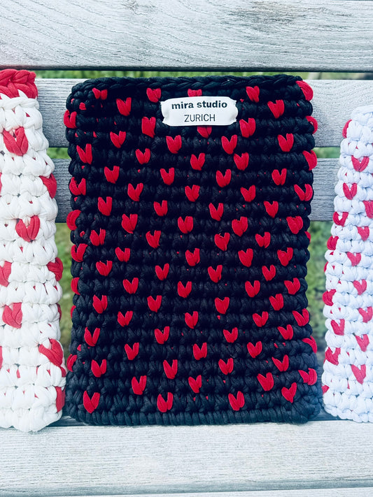 Many Hearts Black